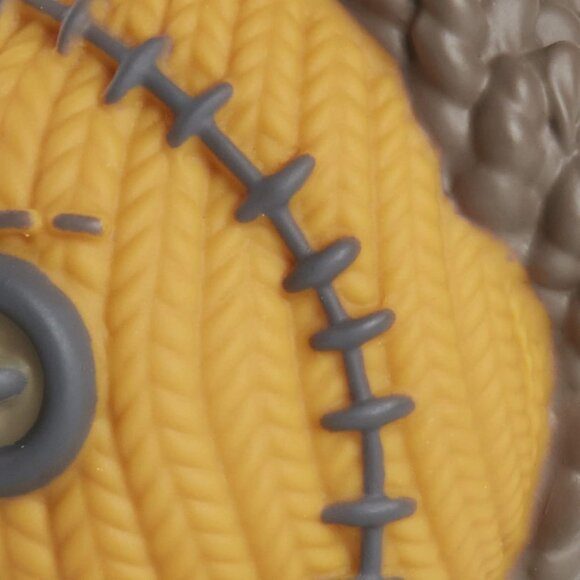 Handmade by Robots The Texas Chainsaw Massacre Leatherface #007 Collectible Viny - Picture 6 of 8